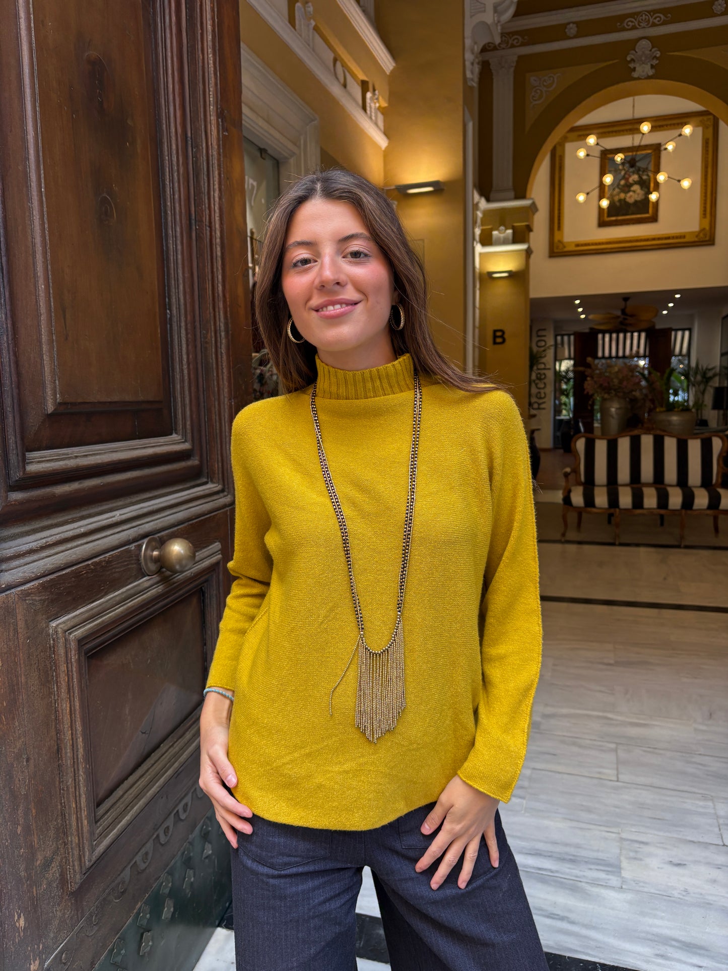 Jersey de punto color mostaza