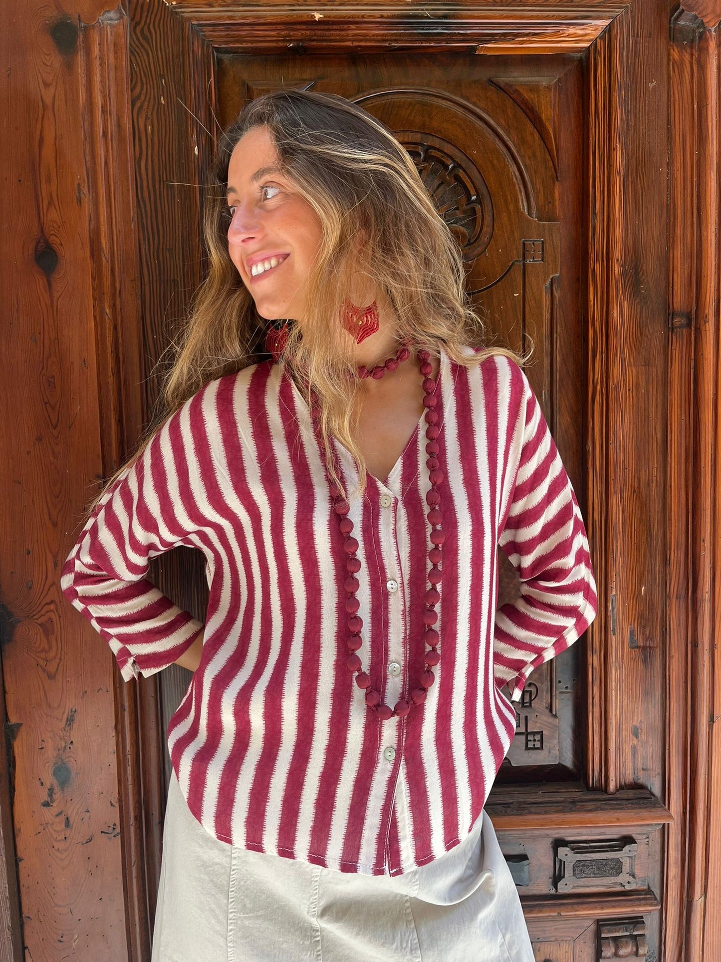 Camisa de rayas escote en V