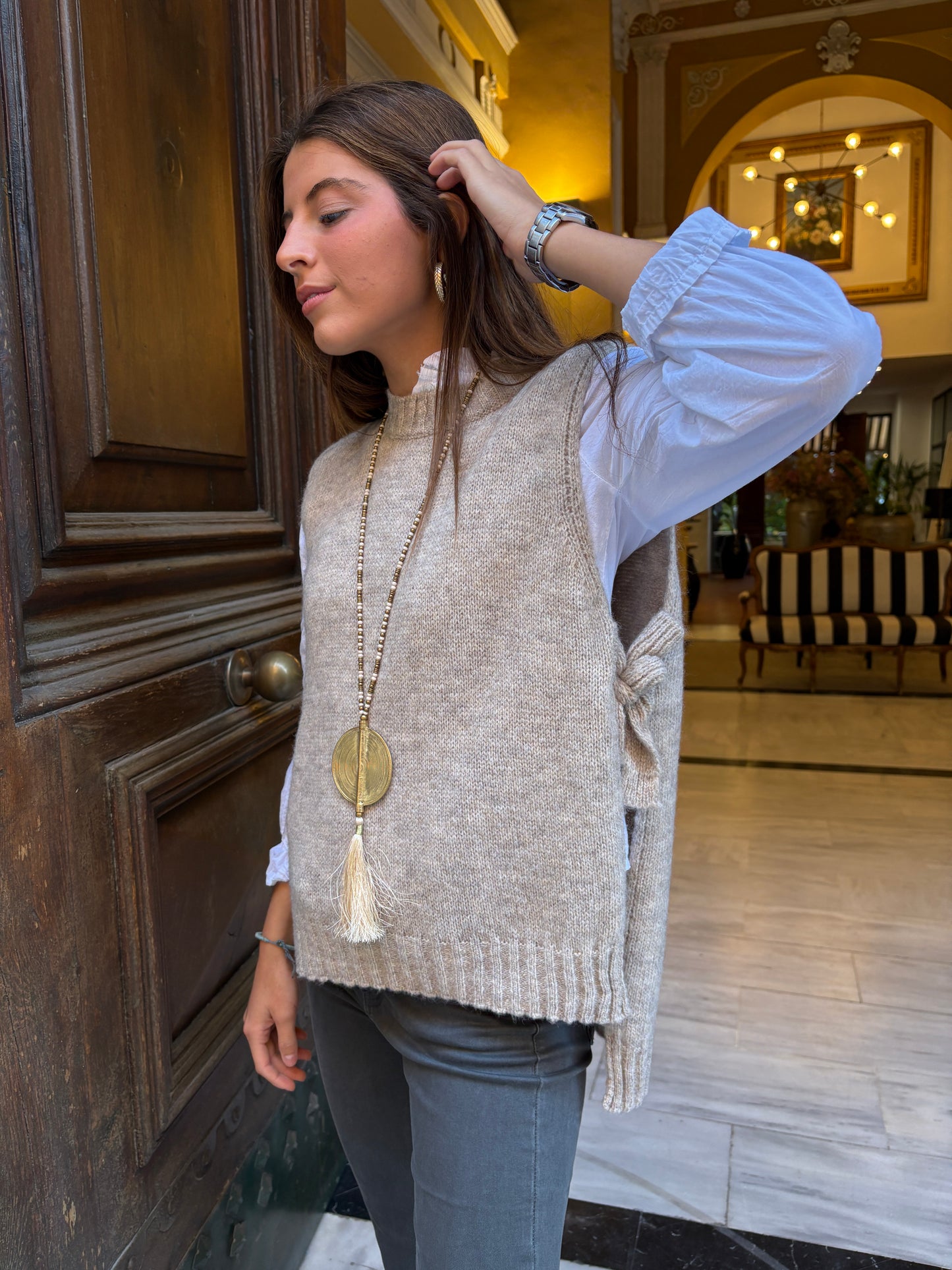 Chaleco lana lazos a los lados