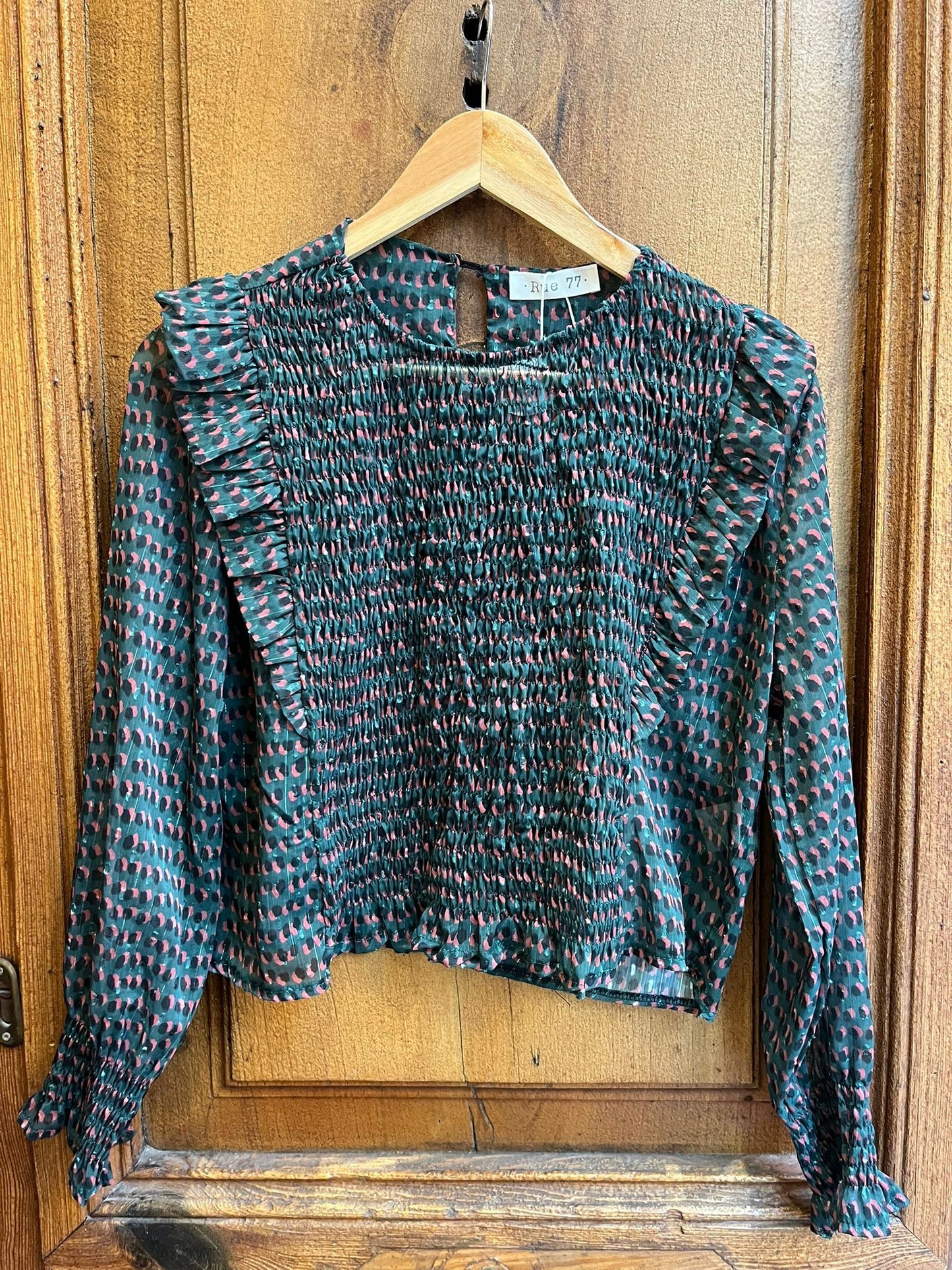 Camisa de gasa fruncida con volantes motas