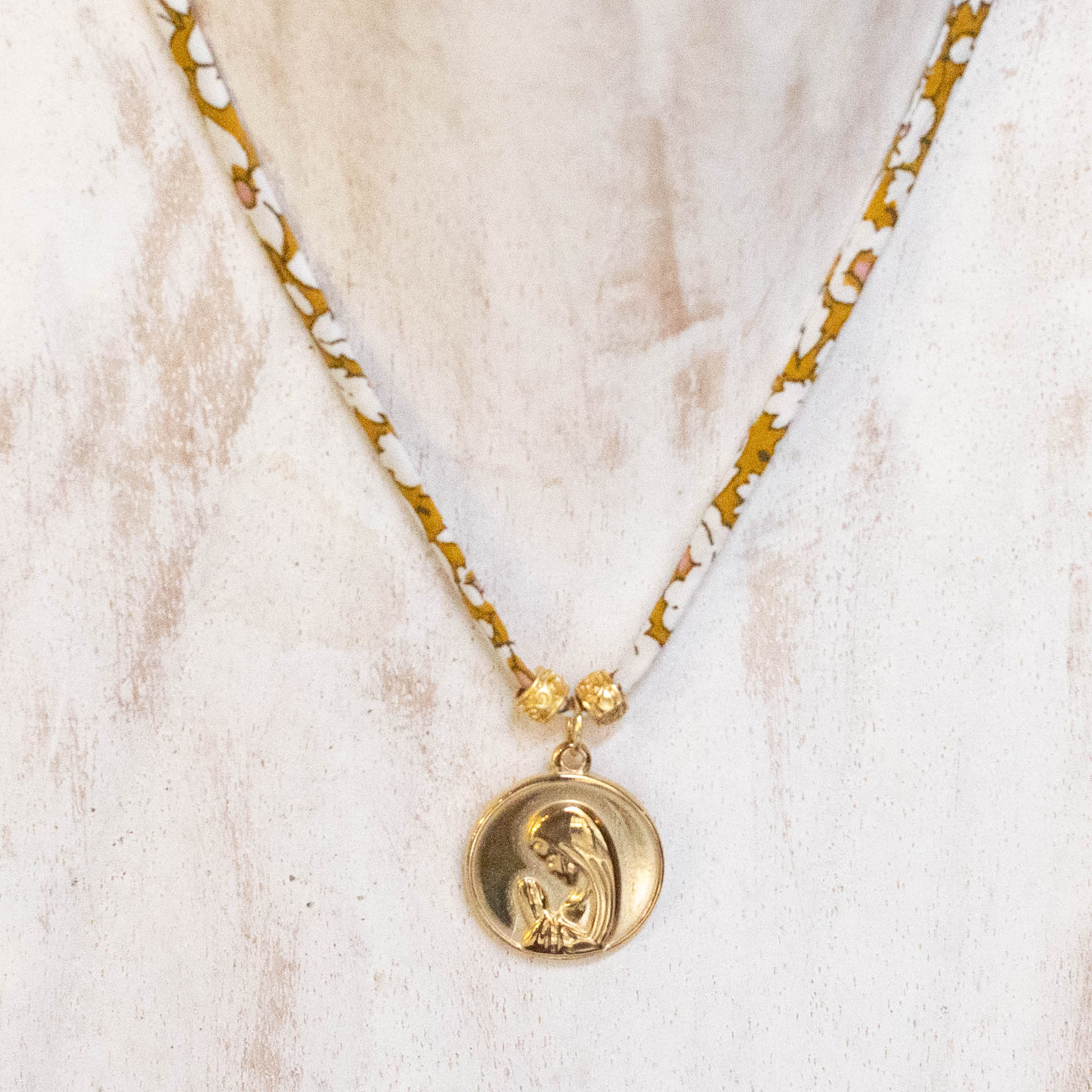 Cinta Liberty Virgen niña