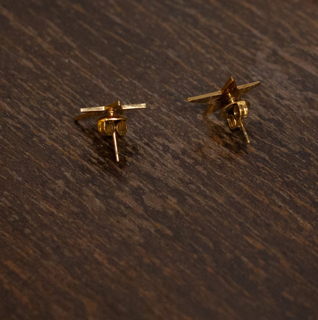 Pendientes estrella dorada