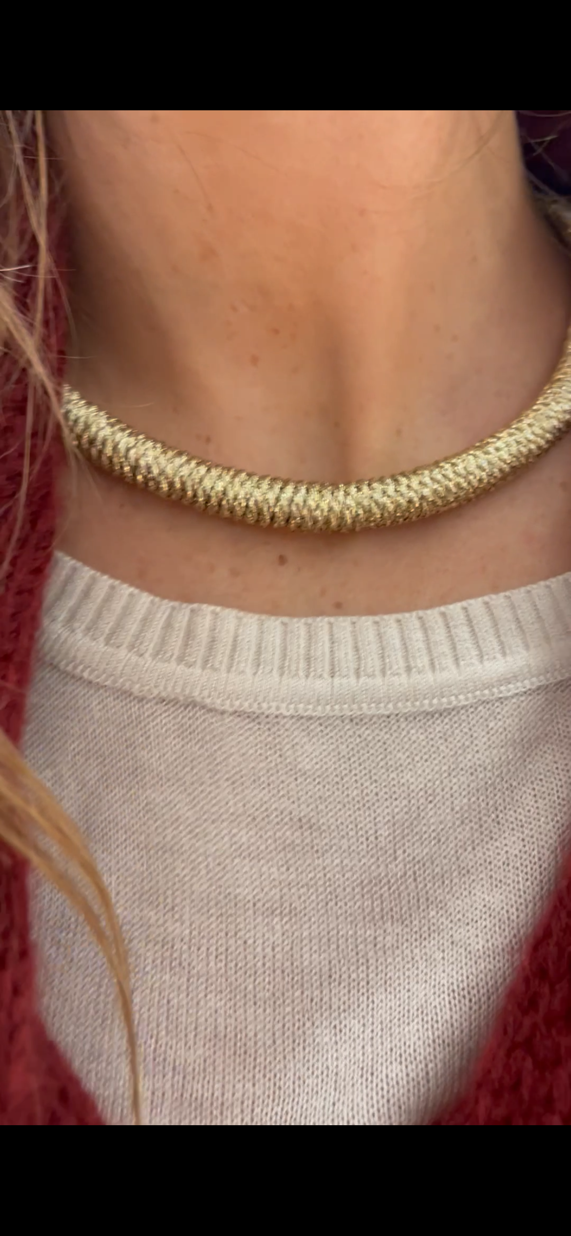 Collar hilo de oro liso