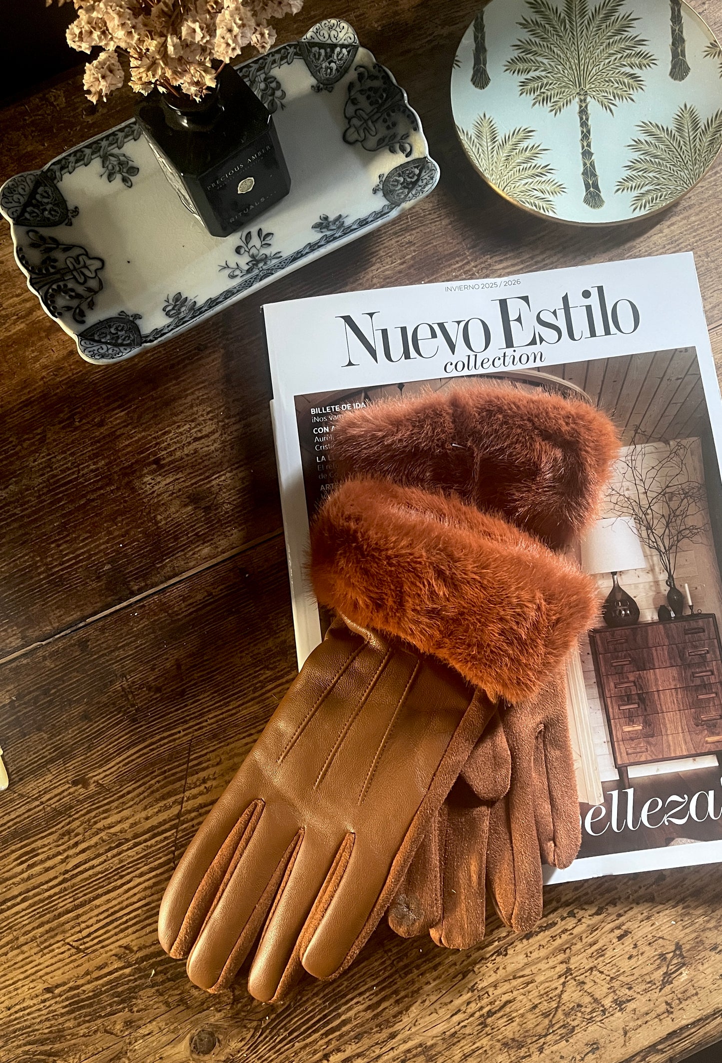 Guantes de polipiel con pelo