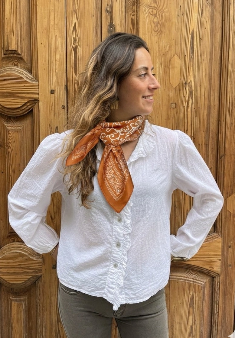 Pañuelo efecto seda estampado cowboy naranja