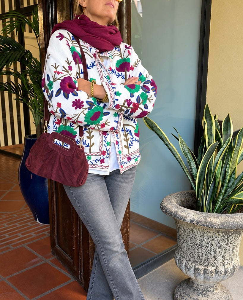 Chaqueta BLANCA de flores bordadas estilo Indian Boho