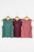 Camiseta con tachuelas de estrellas