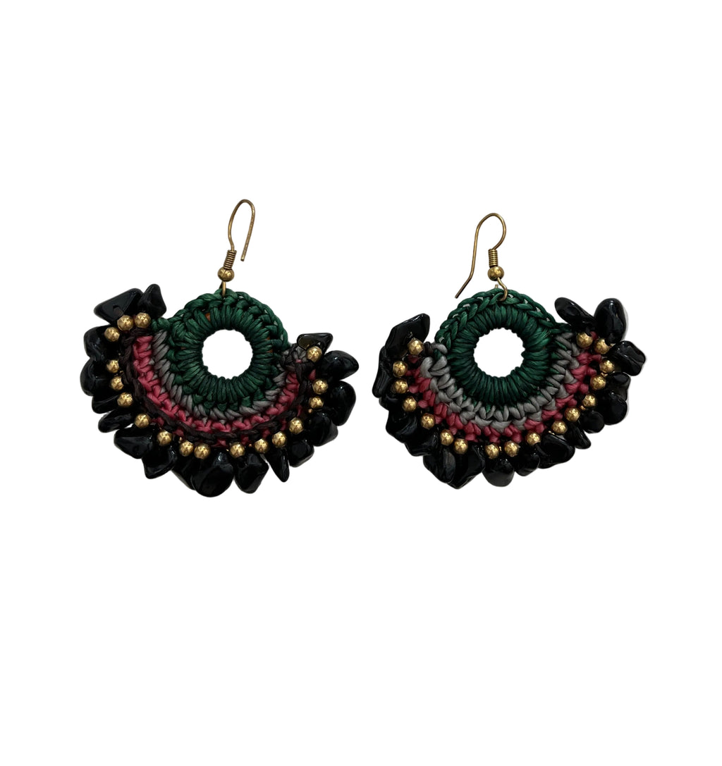 Pendientes de crochet y piedras
