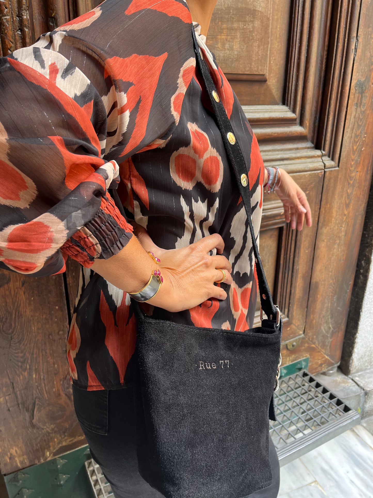 Camisa de gasa estampada negra/caldera