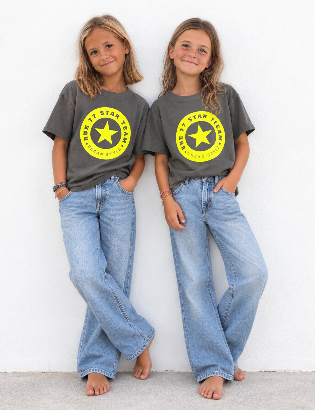 Camiseta Rue GRIS logo AMARILLO flúor