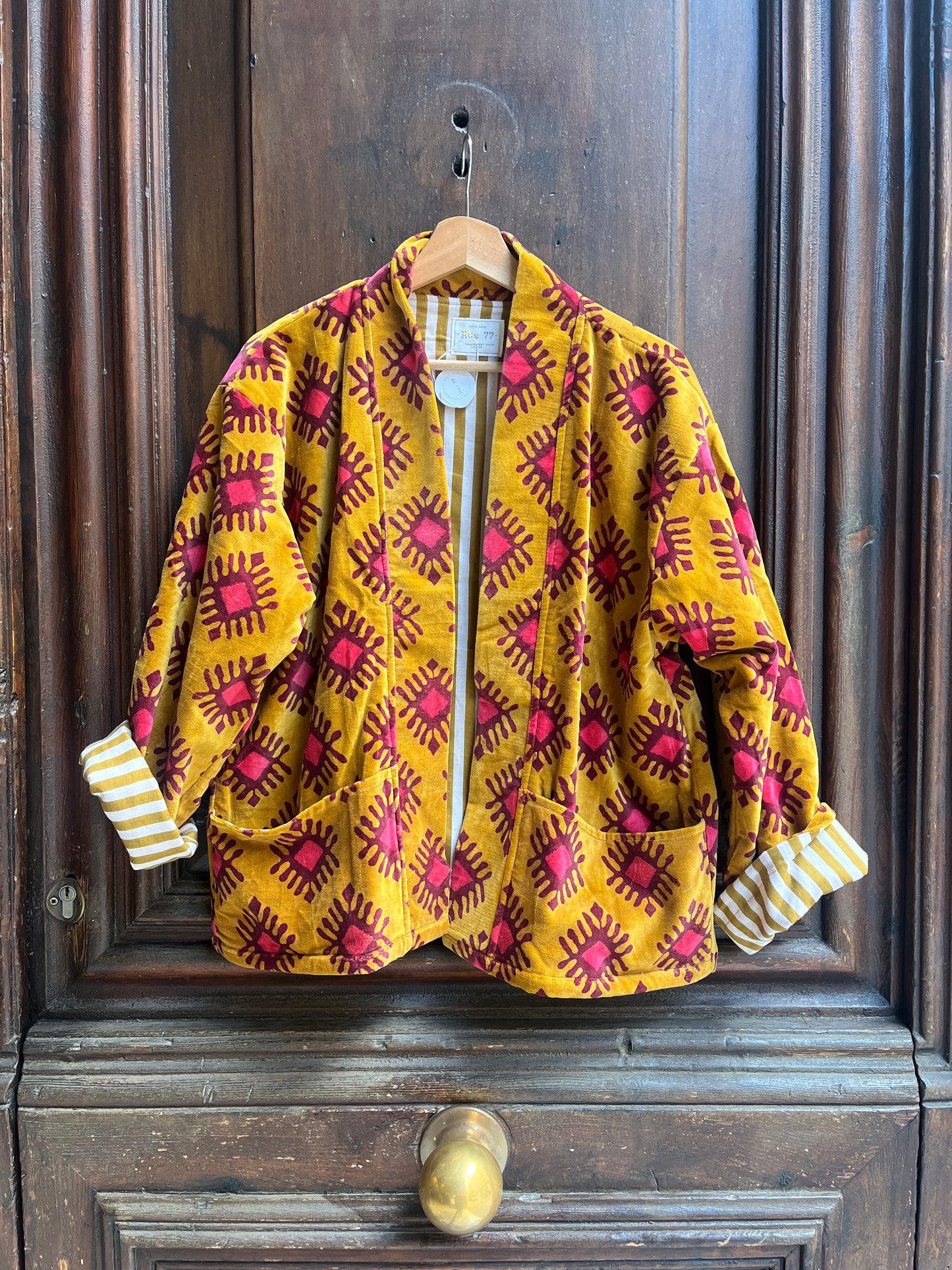 Chaqueta de terciopelo estampada con interior de rayas