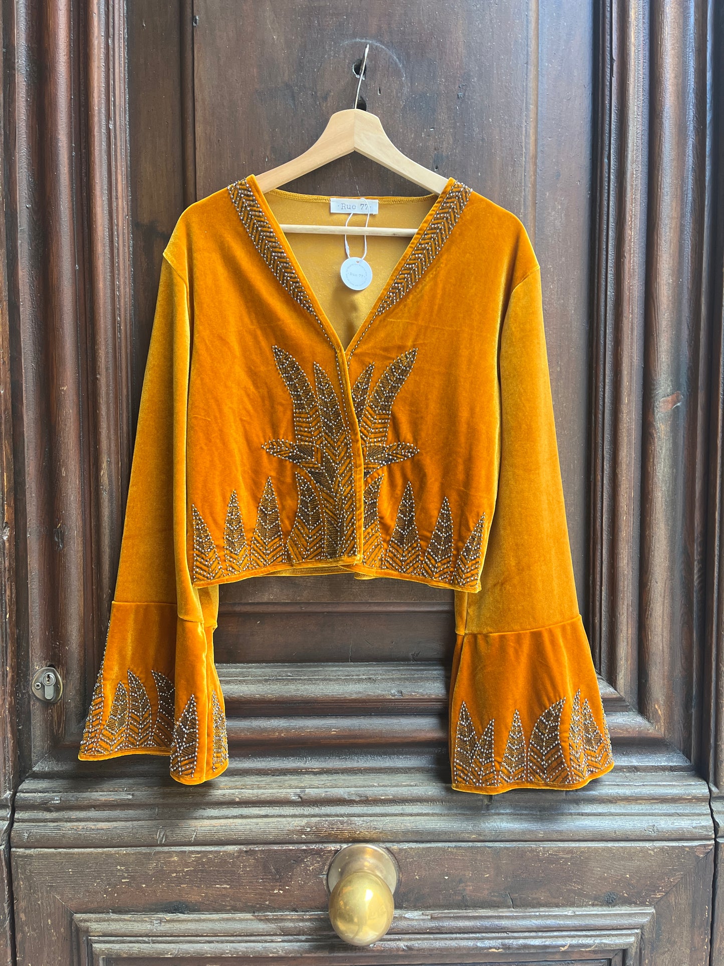 Chaqueta de terciopelo con stras