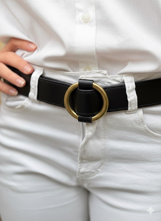 Cinturón de piel color negro