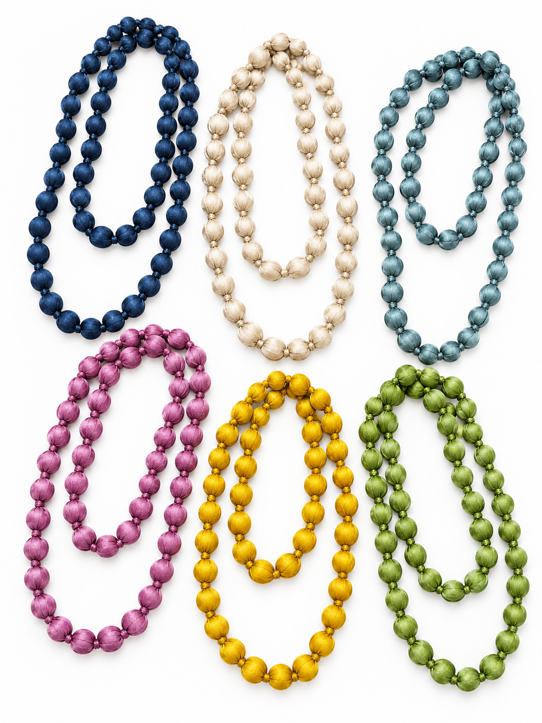 Collar de bolas de tela