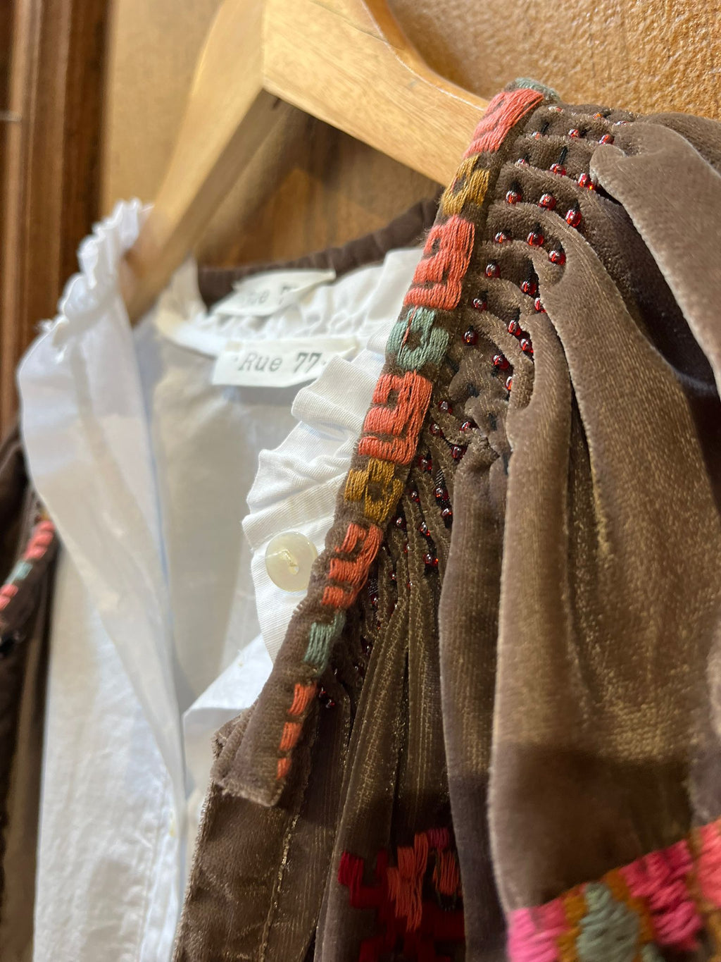 Chaqueta India bordada TOPO- PIEZA ÚNICA