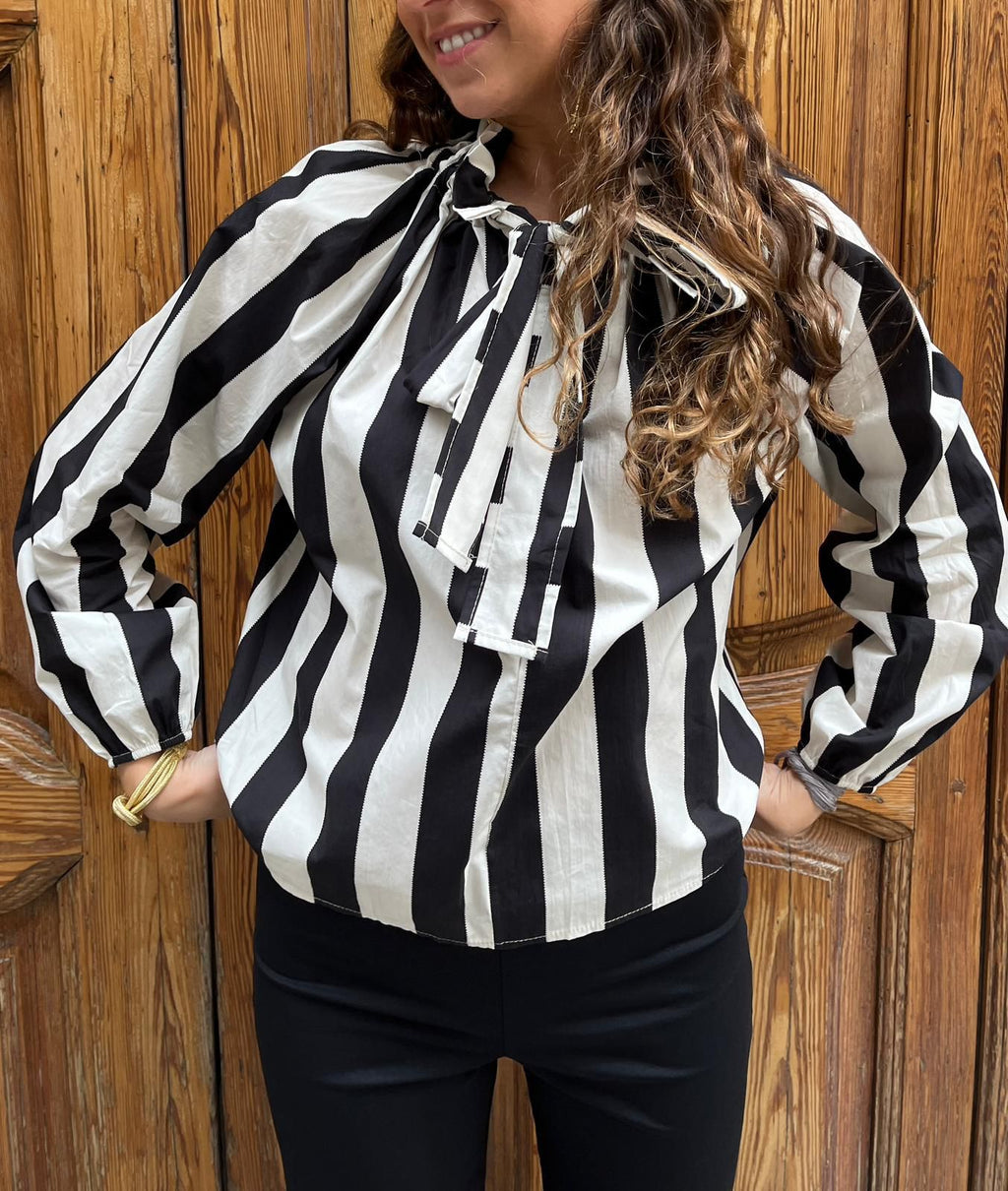 Camisa cuello ajustable rayas