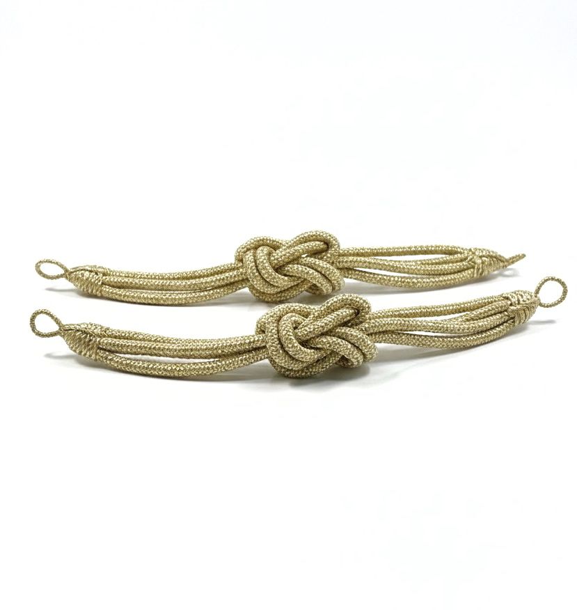 Pulsera hilo de oro