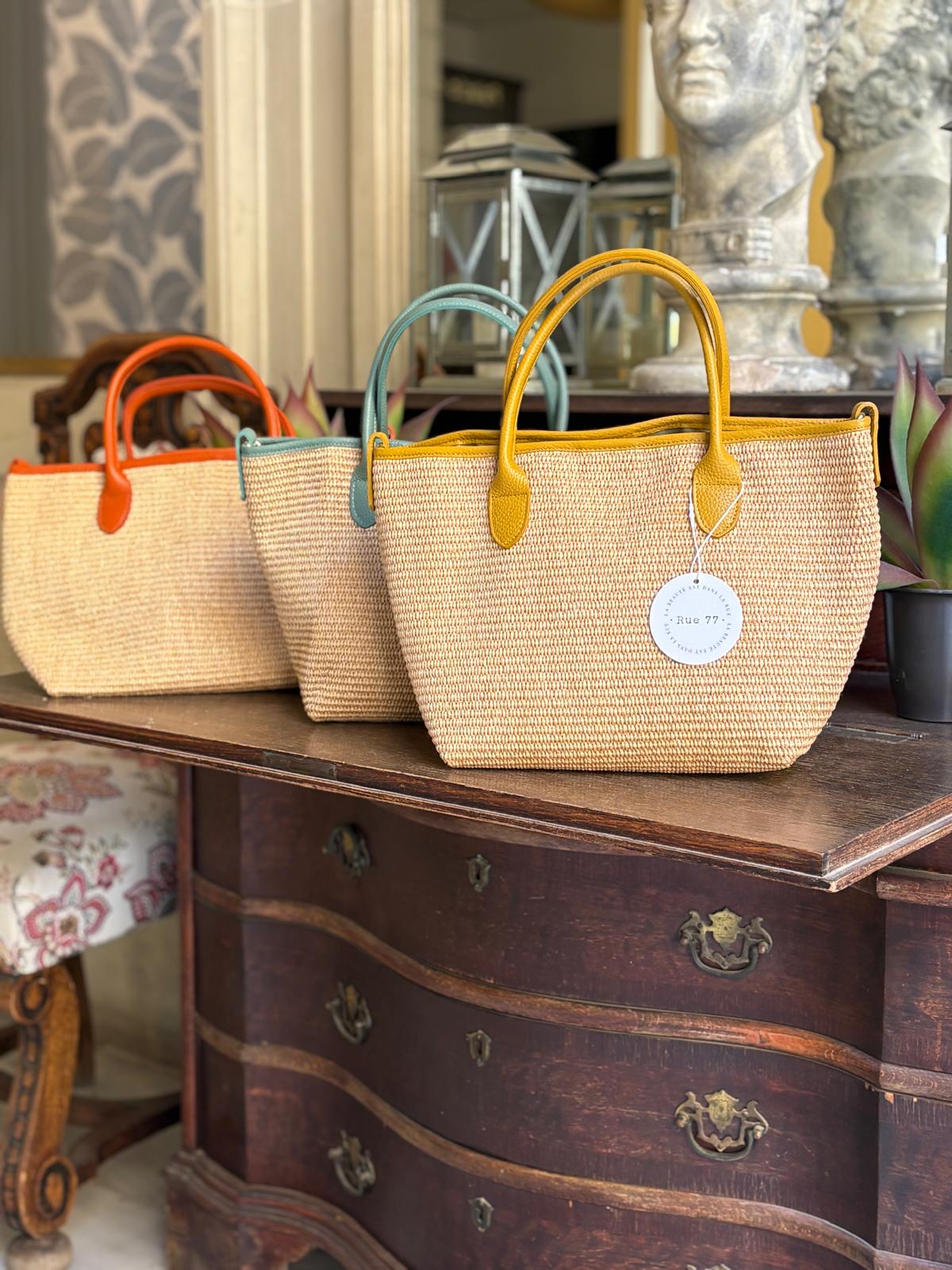 Bolso de rafia con asas de cuero 100%