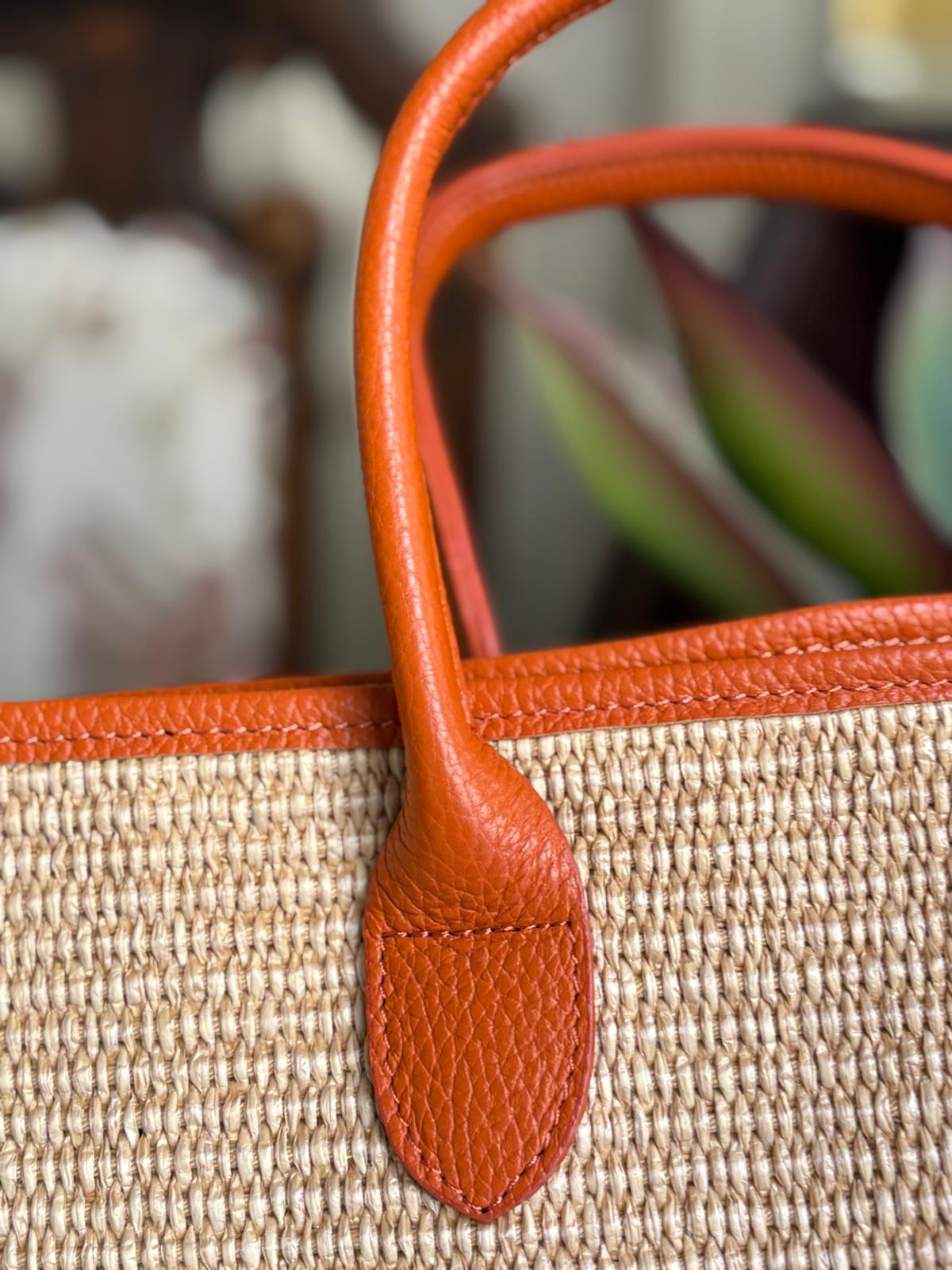 Bolso de rafia con asas de cuero 100%